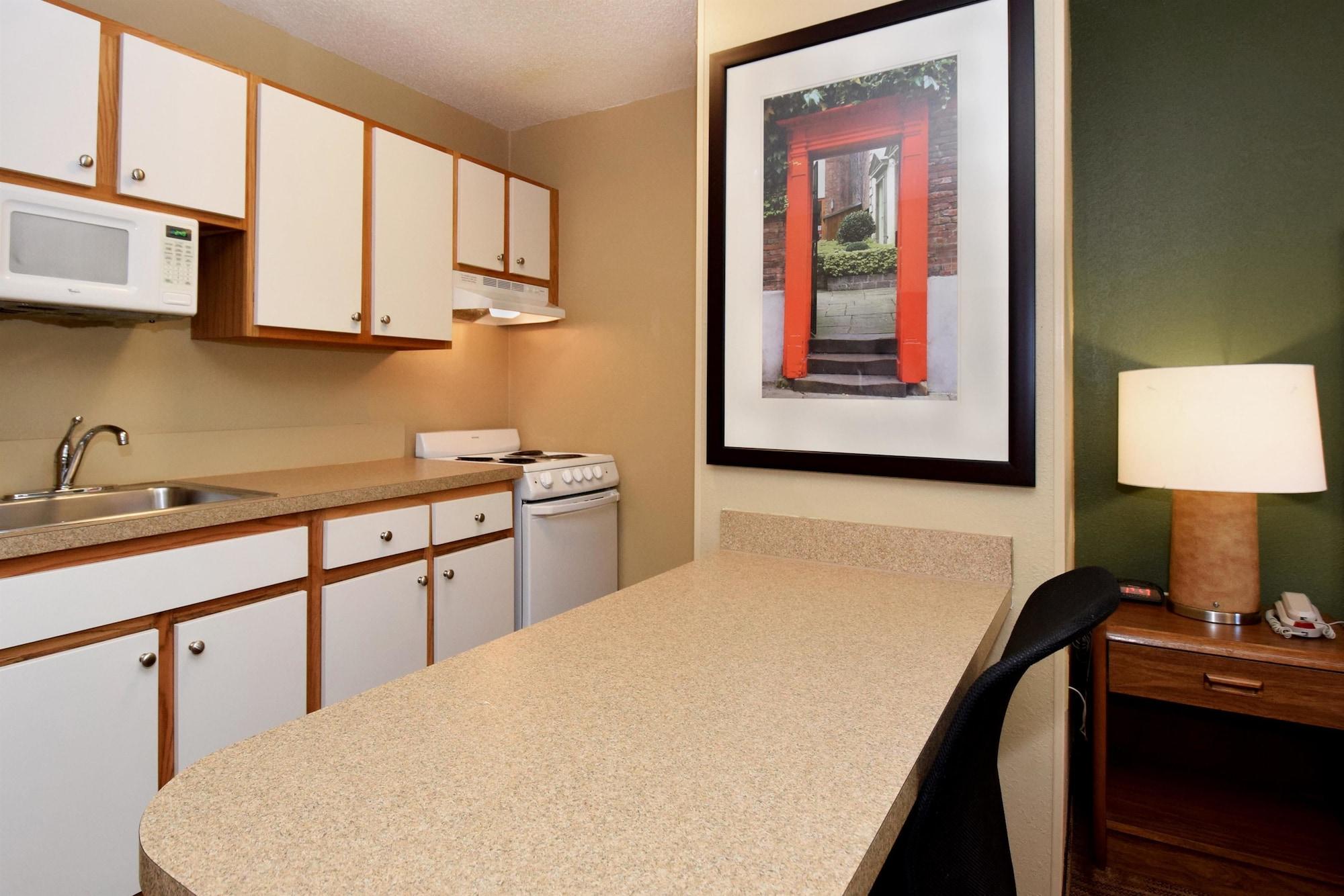 Extended Stay America Select Suites - Rockford - State Street Exterior foto