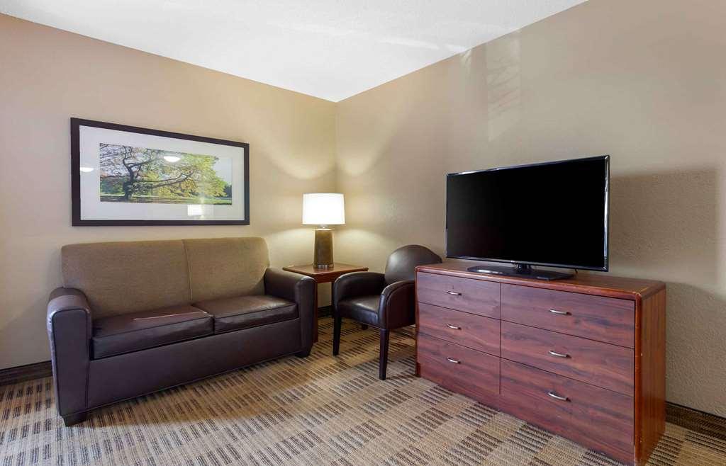 Extended Stay America Select Suites - Rockford - State Street Cameră foto