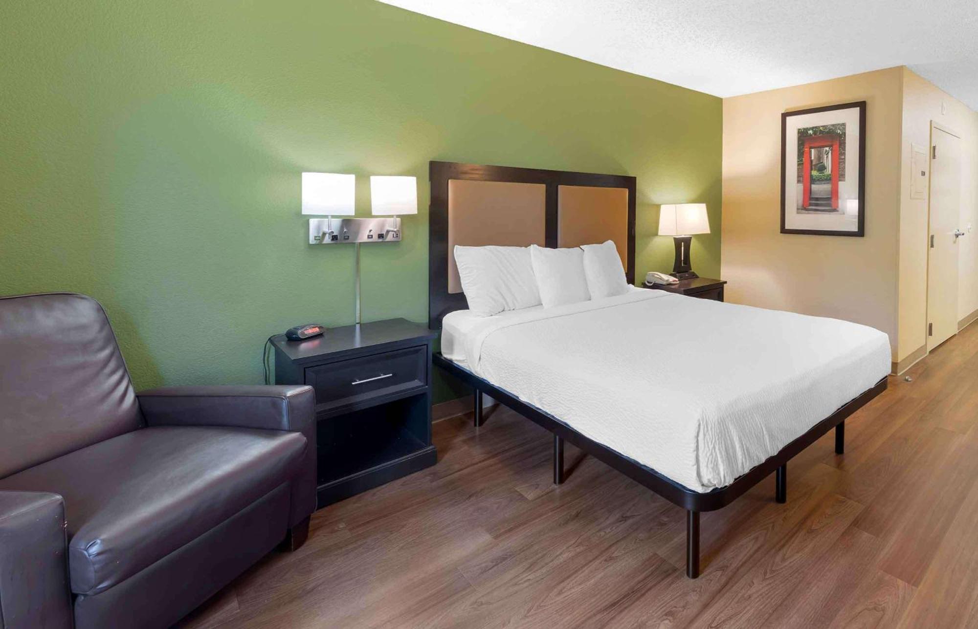 Extended Stay America Select Suites - Rockford - State Street Exterior foto