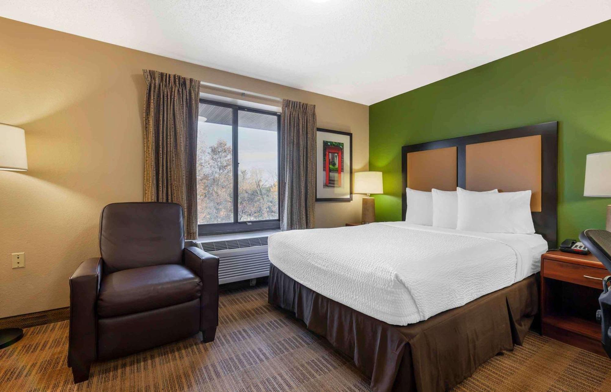 Extended Stay America Select Suites - Rockford - State Street Exterior foto