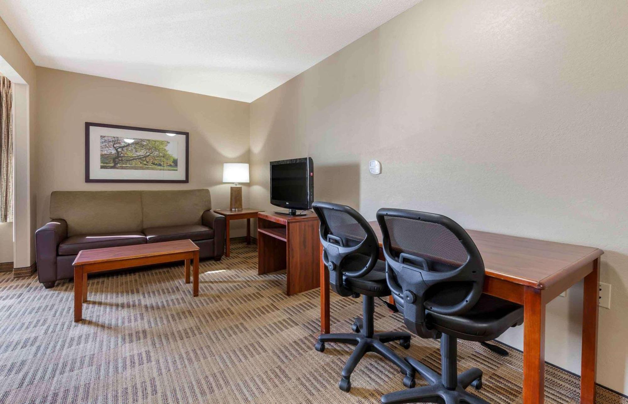 Extended Stay America Select Suites - Rockford - State Street Exterior foto