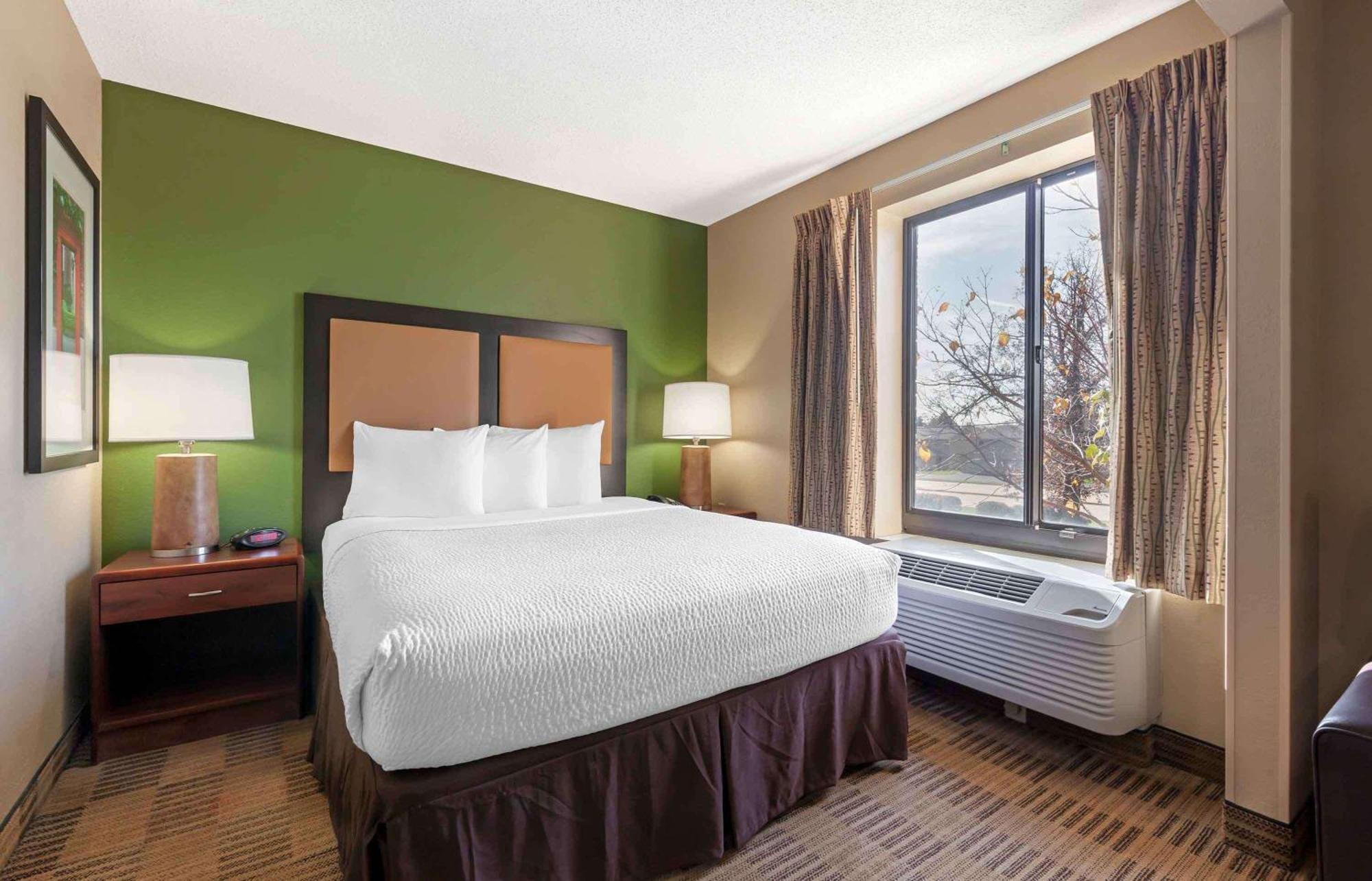 Extended Stay America Select Suites - Rockford - State Street Exterior foto